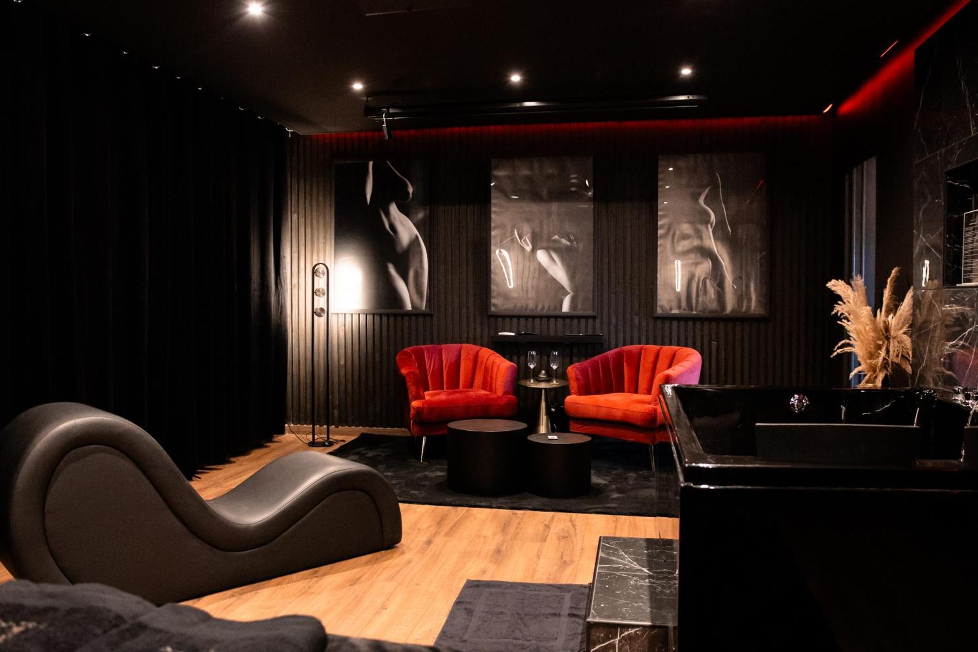 Blackroom Suite De Luxe 50 Nuances De Grey Le Havre Exterior photo